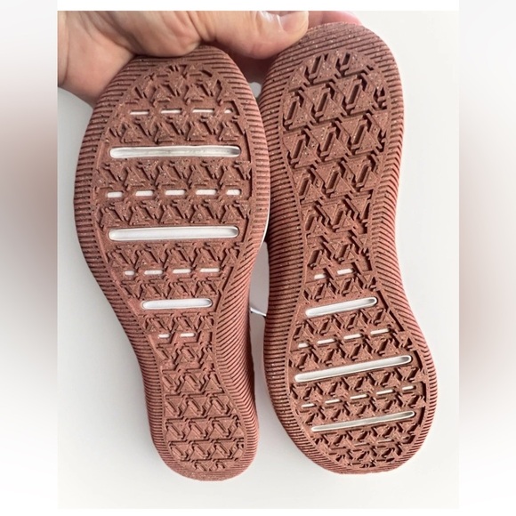 Nike MC Trainer 2 PRM White Red Stardust Womens Size 9.5 DZ1548-100 - Picture 6 of 7